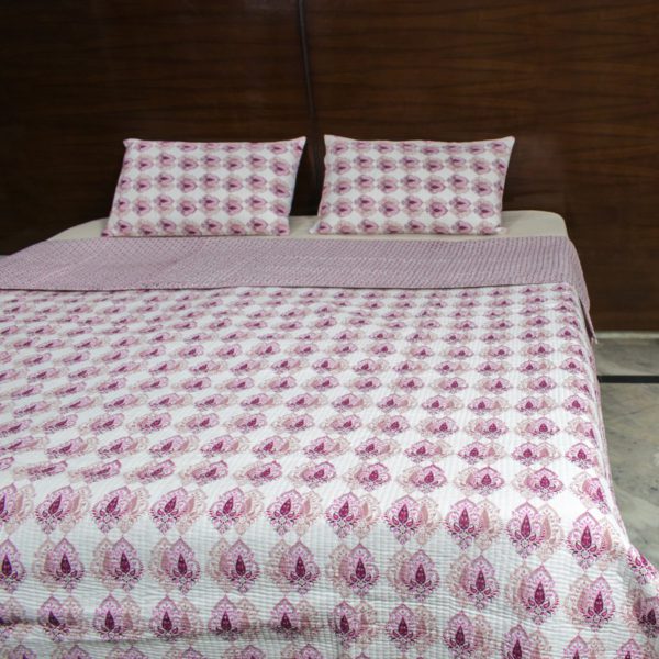 Pink Jaal Reversible Quilted Bedcover